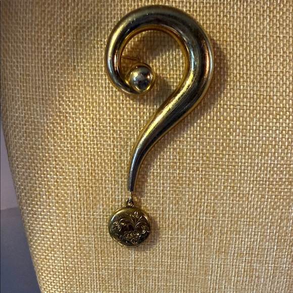 Silson Jewelry - Silson Sweetheart Brooch WW2 With a Question Locket